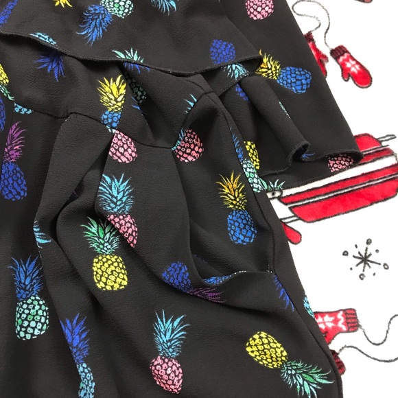 c & e pineapple romper with pockets - Picture 7 of 8